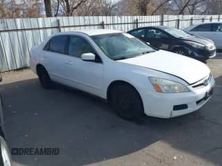 2007 Honda Accord LX с VIN 1HGCM55497A113736, выставлен на аукционе IAAI как лот 41294290 с пробегом 264 649 миль миль и . История ставок и продаж доступна на DreamBid. Изображение 1.