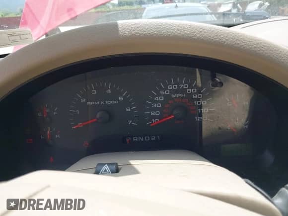 2007 Ford F-150 XLT with VIN 1FTPX14VX7FB31000, listed as a IAAI auction lot 42425237 with 149,152 mi miles and . Bid and sale history available at DreamBid. Image 7.