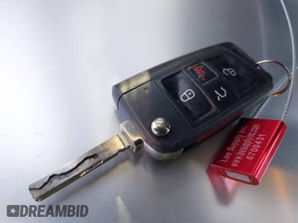 2019 Volkswagen Tiguan S с VIN 3VV1B7AX1KM101407, выставлен на аукционе IAAI как лот 42032761 с пробегом 51 868 миль миль и . История ставок и продаж доступна на DreamBid. Изображение 11.