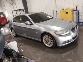 2010 BMW 3 Series 335i xDrive с VIN WBAPL3C51AA408014, выставлен на аукционе IAAI как лот 41290735 с пробегом 117 790 миль миль и . История ставок и продаж доступна на DreamBid. Изображение 1.