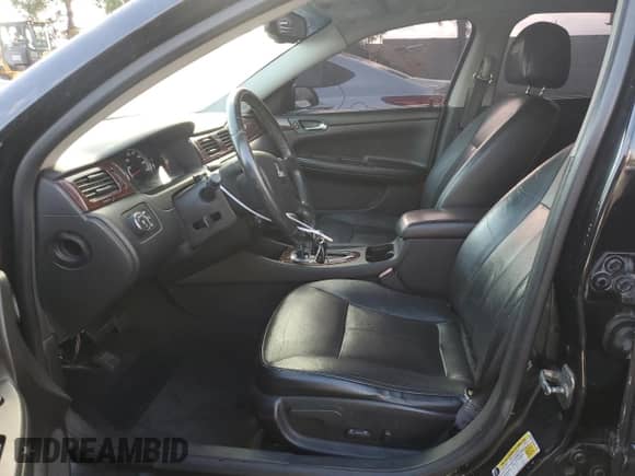 2008 Chevrolet Impala SS с VIN 2G1WD58CX89281082, выставлен на аукционе Copart как лот 82227855 с пробегом 92 989 миль миль и Чистый • Clean title. История ставок и продаж доступна на DreamBid. Изображение 7.