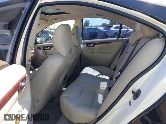 2008 Volvo S60 2.5T с VIN YV1RS592382683602, выставлен на аукционе IAAI как лот 43305737 с пробегом Не указан миль и . История ставок и продаж доступна на DreamBid. Изображение 8.