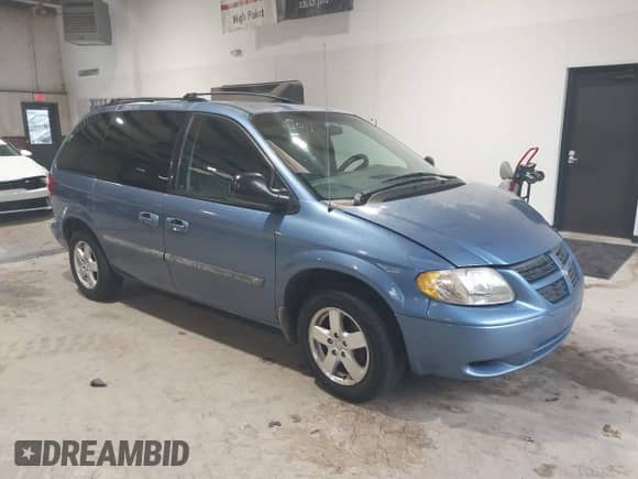 2007 Dodge Caravan SXT with VIN 1D4GP45R87B129081, listed as a IAAI auction lot 42798178 with 209,067 mi miles and . Bid and sale history available at DreamBid. Image 1.