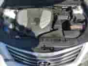 2017 Hyundai Azera Limited z VIN KMHFH4JG5HA590574, wystawiony jako Copart lot #77846934 z przebiegiem Nie podano mil oraz Szkoda całkowita • Salvage title. Historia ofert i sprzedaży dostępna na DreamBid. Obrazek 12.