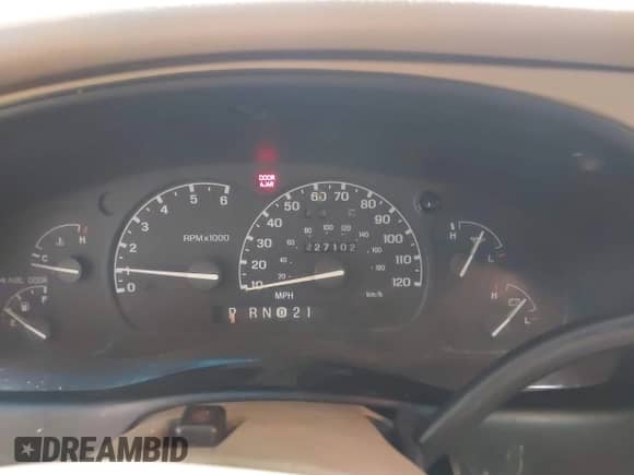 1999 Ford Explorer XLT с VIN 1FMZU32P3XZA27511, выставлен на аукционе IAAI как лот 42238950 с пробегом 227 102 миль миль и . История ставок и продаж доступна на DreamBid. Изображение 7.