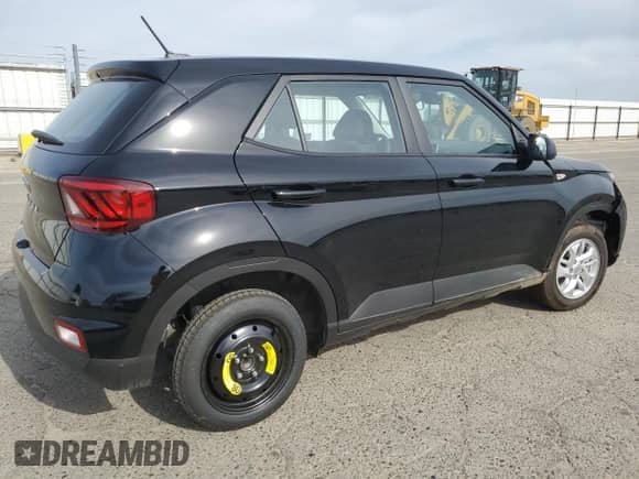 2025 Hyundai Venue SE with VIN KMHRB8A34SU369752, listed as a Copart auction lot 55440605 with 742 mi miles and Salvage title. Bid and sale history available at DreamBid. Image 3.