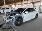 2021 Toyota Camry SE Nightshade z VIN 4T1G11AK9MU578125, wystawiony jako Copart lot #80356625 z przebiegiem 76 123 mil mil oraz Szkoda całkowita • Salvage title. Historia ofert i sprzedaży dostępna na DreamBid. Obrazek 1.