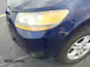 2010 Hyundai Santa Fe GLS z VIN 5NMSG3AB4AH388292, wystawiony jako IAAI lot #43460660 z przebiegiem 182 815 mil mil oraz . Historia ofert i sprzedaży dostępna na DreamBid. Obrazek 6.