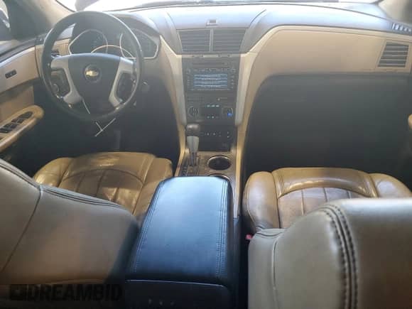 2009 Chevrolet Traverse LTZ with VIN 1GNEV33D29S132547, listed as a Copart auction lot 70061145 with 130,931 mi miles and Clean title. Bid and sale history available at DreamBid. Image 8.