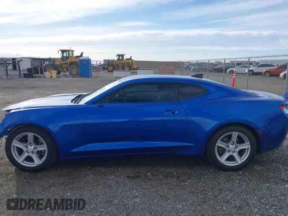 2017 Chevrolet Camaro 1LS z VIN 1G1FA1RX6H0180599, wystawiony jako IAAI lot #41576506 z przebiegiem 57 312 mil mil oraz . Historia ofert i sprzedaży dostępna na DreamBid. Obrazek 15.