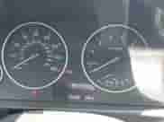 2013 BMW 3 Series 328i с VIN WBA3C1C59DF436380, выставлен на аукционе IAAI как лот 42877603 с пробегом 135 720 миль миль и . История ставок и продаж доступна на DreamBid. Изображение 7.