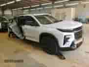 2025 Chevrolet Traverse FWD RS z VIN 1GNERLRS2SJ173881, wystawiony jako Copart lot #66517235 z przebiegiem 3 698 mil mil oraz Szkoda całkowita • Salvage title. Historia ofert i sprzedaży dostępna na DreamBid. Obrazek 4.