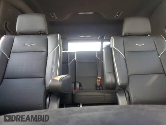 2023 Cadillac Escalade with VIN 1GYS4FKT7PR208626, listed as a Copart auction lot 48739935 with 30,040 mi miles and Salvage title. Bid and sale history available at DreamBid. Image 10.