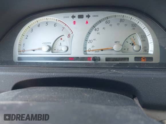 2002 Toyota Camry LE z VIN JTDBE32K820050500, wystawiony jako IAAI lot #42443589 z przebiegiem 262 287 mil mil oraz . Historia ofert i sprzedaży dostępna na DreamBid. Obrazek 7.