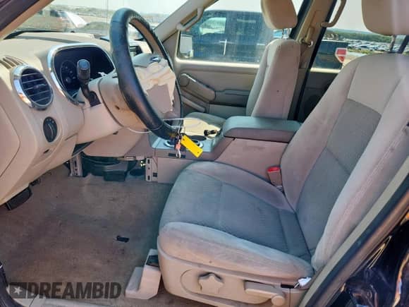 2006 Ford Explorer XLS with VIN 1FMEU62EX6UA83665, listed as a Copart auction lot 70061415 with 201,116 mi miles and Salvage title. Bid and sale history available at DreamBid. Image 7.