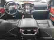 2019 Ram 1500 Rebel z VIN 1C6SRFLT2KN899920, wystawiony jako Copart lot #61851335 z przebiegiem 139 544 mil mil oraz Szkoda całkowita • Salvage title. Historia ofert i sprzedaży dostępna na DreamBid. Obrazek 8.