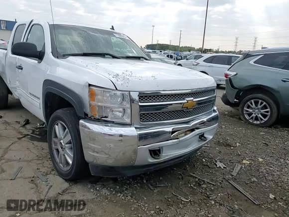 2013 Chevrolet Silverado 1500 LT z VIN 1GCRKSE78DZ144190, wystawiony jako Copart lot #71608205 z przebiegiem 179 103 mil mil oraz Szkoda całkowita • Salvage title. Historia ofert i sprzedaży dostępna na DreamBid. Obrazek 13.