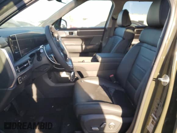 2024 Hyundai Santa Fe Limited с VIN 5NMP44GL9RH067011, выставлен на аукционе Copart как лот 47418265 с пробегом 87 миль миль и Чистый • Clean title. История ставок и продаж доступна на DreamBid. Изображение 7.