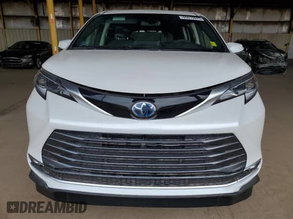 2023 Toyota Sienna Platinum с VIN 5TDESKFC4PS095831, выставлен на аукционе Copart как лот 55919975 с пробегом 6 626 миль миль и Списание • Salvage title. История ставок и продаж доступна на DreamBid. Изображение 5.