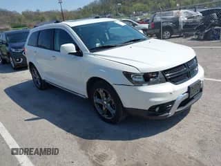 2015 Dodge Journey z VIN 3C4TDCGG7FT712720, wystawiony jako IAAI lot #41967150 z przebiegiem 156 634 mil mil oraz . Historia ofert i sprzedaży dostępna na DreamBid. Obrazek 1.