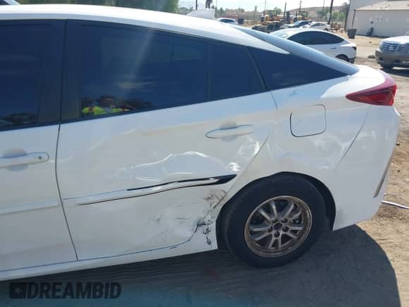 2022 Toyota Prius Limited with VIN JTDKAMFP7N3201286, listed as a IAAI auction lot 43282629 with 31,664 mi miles and . Bid and sale history available at DreamBid. Image 17.