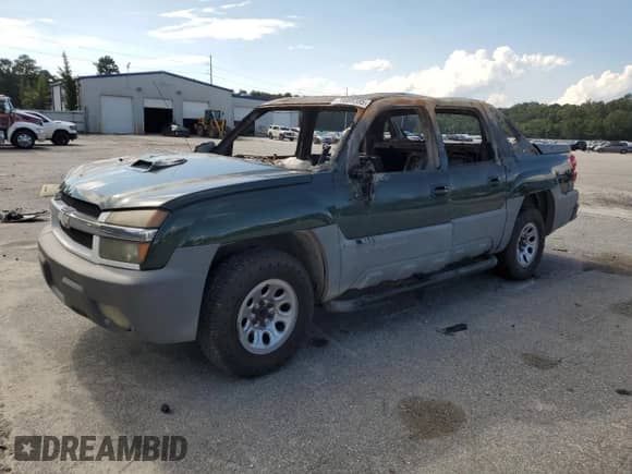 2002 Chevrolet Avalanche with VIN 3GNEC13T32G332822, listed as a Copart auction lot 70088385 with Not provided miles and Non repairable. Bid and sale history available at DreamBid. Image 1.