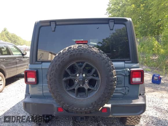 2024 Jeep Wrangler Willys with VIN 1C4PJXDGXRW302725, listed as a IAAI auction lot 42750692 with 15,842 mi miles and . Bid and sale history available at DreamBid. Image 16.