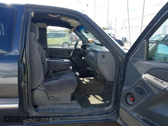 2005 GMC Sierra 1500 SLE с VIN 1GTEC19VX5Z124944, выставлен на аукционе IAAI как лот 43279048 с пробегом 255 226 миль миль и . История ставок и продаж доступна на DreamBid. Изображение 5.