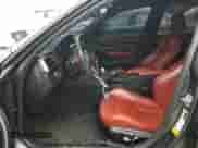 2017 BMW M3 z VIN WBS8M9C37H5G86176, wystawiony jako Copart lot #61449215 z przebiegiem 71 108 mil mil oraz Szkoda całkowita • Salvage title. Historia ofert i sprzedaży dostępna na DreamBid. Obrazek 7.