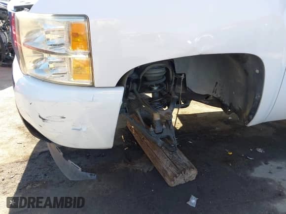 2011 Chevrolet Silverado 1500 LT с VIN 3GCPCSEA5BG128235, выставлен на аукционе IAAI как лот 42311928 с пробегом 168 542 миль миль и . История ставок и продаж доступна на DreamBid. Изображение 6.