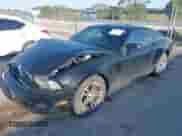 2014 Ford Mustang V6 с VIN 1ZVBP8AM9E5201696, выставлен на аукционе IAAI как лот 43112895 с пробегом 221 885 миль миль и . История ставок и продаж доступна на DreamBid. Изображение 2.