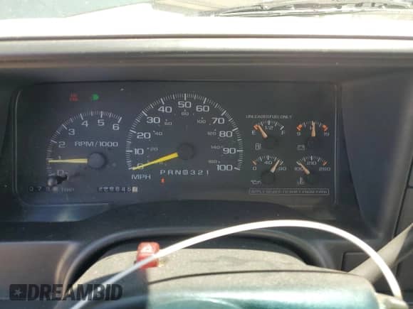1997 Chevrolet Silverado 1500 with VIN 1GCEC14R8VZ156009, listed as a Copart auction lot 63702905 with 226,645 mi miles and Clean title. Bid and sale history available at DreamBid. Image 9.