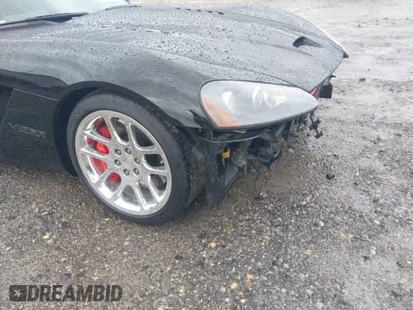 2005 Dodge Viper SRT-10 with VIN 1B3JZ65Z85V500374, listed as a IAAI auction lot 42291494 with 41,243 mi miles and . Bid and sale history available at DreamBid. Image 19.