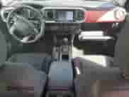 2022 Toyota Tacoma SR5 with VIN 3TMAZ5CN5NM179011, listed as a Copart auction lot 81377065 with 25,464 mi miles and Salvage title. Bid and sale history available at DreamBid. Image 8.