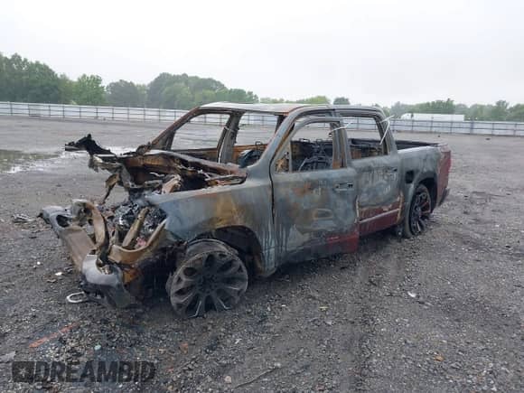 2019 Ram 1500 Limited z VIN 1C6SRFHT6KN594249, wystawiony jako IAAI lot #42182115 z przebiegiem Nie podano mil oraz . Historia ofert i sprzedaży dostępna na DreamBid. Obrazek 2.