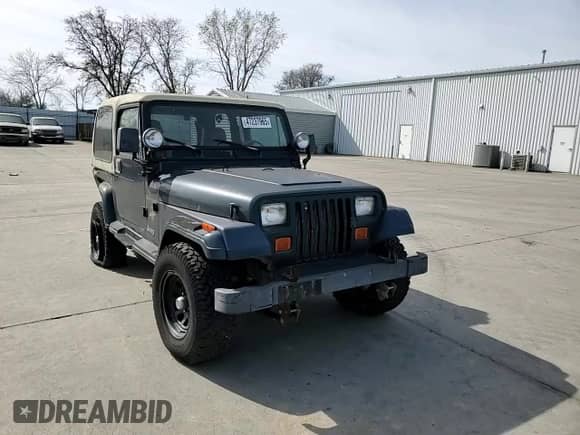 1990 Jeep Wrangler с VIN 2J4FY49T1LJ507001, выставлен на аукционе Copart как лот 47237965 с пробегом 197 224 миль миль и Списание • Salvage title. История ставок и продаж доступна на DreamBid. Изображение 12.