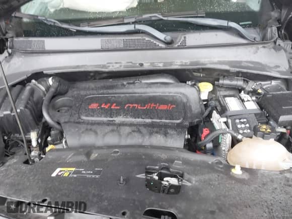 2022 Jeep Compass Latitude z VIN 3C4NJCBB6NT156492, wystawiony jako IAAI lot #43186692 z przebiegiem 50 442 mil mil oraz . Historia ofert i sprzedaży dostępna na DreamBid. Obrazek 10.