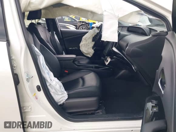 2018 Toyota Prius Plus z VIN JTDKARFP9J3098945, wystawiony jako IAAI lot #42471552 z przebiegiem 164 405 mil mil oraz . Historia ofert i sprzedaży dostępna na DreamBid. Obrazek 5.