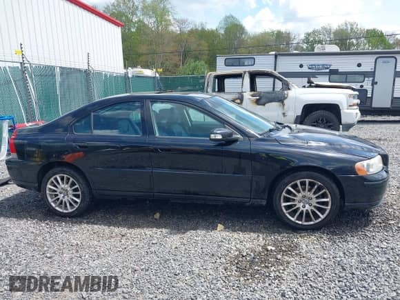 2008 Volvo S60 2.5T с VIN YV1RH592382686756, выставлен на аукционе IAAI как лот 42129235 с пробегом 165 704 миль миль и . История ставок и продаж доступна на DreamBid. Изображение 13.