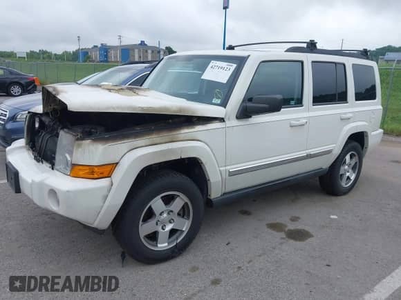 2010 Jeep Commander Sport с VIN 1J4RG4GK3AC118880, выставлен на аукционе IAAI как лот 42719123 с пробегом Не указан миль и . История ставок и продаж доступна на DreamBid. Изображение 2.