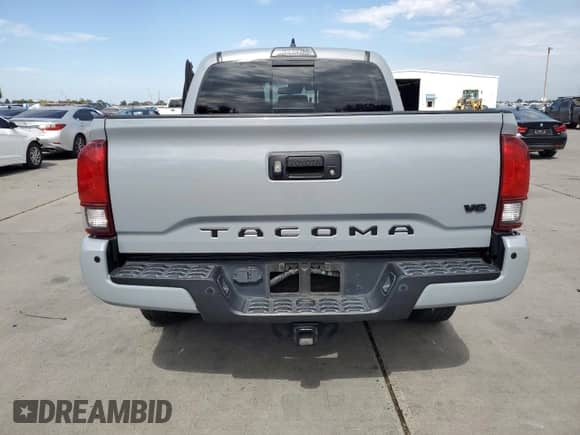 2019 Toyota Tacoma TRD Off Road z VIN 3TMCZ5AN7KM210332, wystawiony jako Copart lot #81743135 z przebiegiem 90 681 mil mil oraz Szkoda całkowita • Salvage title. Historia ofert i sprzedaży dostępna na DreamBid. Obrazek 6.