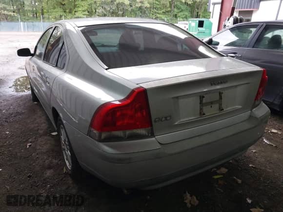 2004 Volvo S60 с VIN YV1RS61T842335279, выставлен на аукционе IAAI как лот 43434809 с пробегом 164 066 миль миль и . История ставок и продаж доступна на DreamBid. Изображение 3.