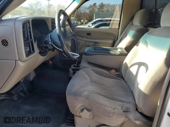 2002 GMC Sierra 1500 SLE с VIN 1GTEK14T82Z207695, выставлен на аукционе Copart как лот 79617914 с пробегом Не указан миль и Списание • Salvage title. История ставок и продаж доступна на DreamBid. Изображение 7.