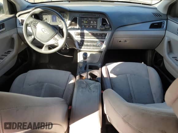 2017 Hyundai Sonata SE с VIN 5NPE24AF4HH571953, выставлен на аукционе Copart как лот 46186815 с пробегом 92 974 миль миль и Чистый • Clean title. История ставок и продаж доступна на DreamBid. Изображение 8.