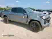 2025 Chevrolet Colorado 4WD Z71 с VIN 1GCPTDEK1S1198818, выставлен на аукционе Copart как лот 69041175 с пробегом 16 миль миль и Списание • Salvage title. История ставок и продаж доступна на DreamBid. Изображение 3.