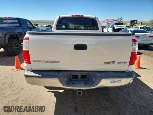 2006 Toyota Tundra SR5 с VIN 5TBDT44106S554348, выставлен на аукционе Copart как лот 81677095 с пробегом 205 293 миль миль и Списание • Salvage title. История ставок и продаж доступна на DreamBid. Изображение 6.