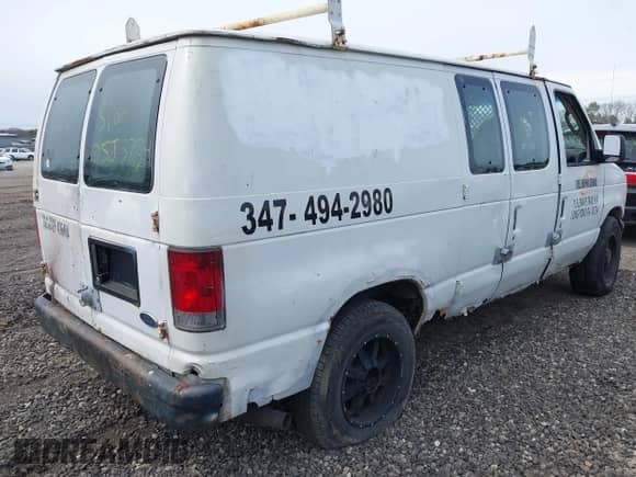 2004 Ford Econoline Cargo с VIN 1FTNE24L84HB28016, выставлен на аукционе IAAI как лот 42017495 с пробегом Не указан миль и . История ставок и продаж доступна на DreamBid. Изображение 4.