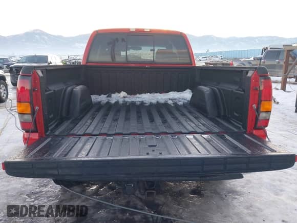 2006 GMC Sierra 1500 SLE1 with VIN 1GTEK19B86Z212806, listed as a IAAI auction lot 41324377 with 179,187 mi miles and . Bid and sale history available at DreamBid. Image 17.