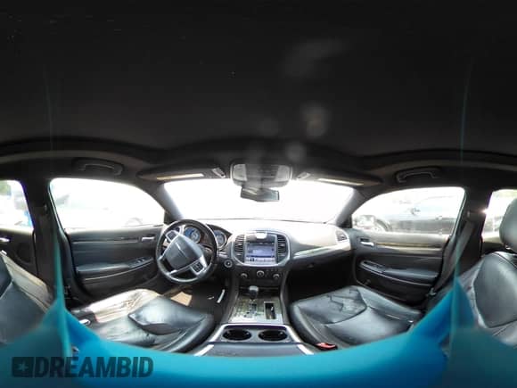 2011 Chrysler 300 C с VIN 2C3CA6CT2BH559684, выставлен на аукционе IAAI как лот 42399479 с пробегом 248 234 миль миль и . История ставок и продаж доступна на DreamBid. Изображение 19.