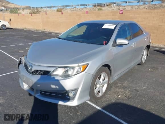 2013 Toyota Camry SE с VIN 4T1BF1FK8DU204335, выставлен на аукционе IAAI как лот 43560522 с пробегом 168 061 миль миль и . История ставок и продаж доступна на DreamBid. Изображение 2.